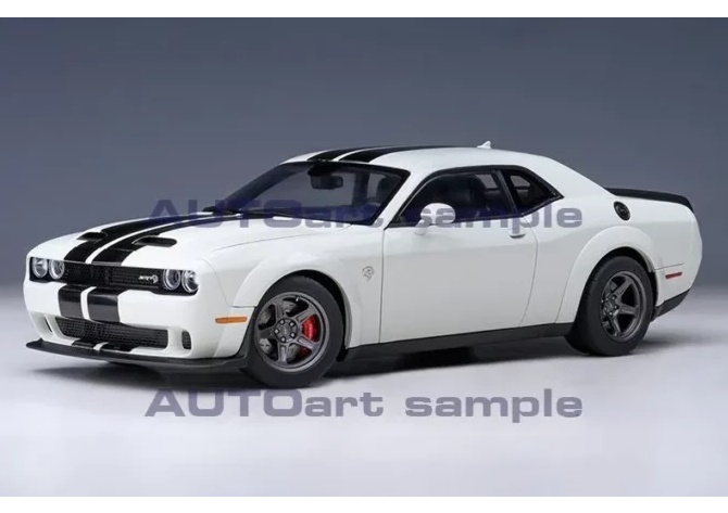 AUTOART 1:18 Dodge Challenger SRT Super Stock - 2023 (knuckle white, carbon stripes) 71766