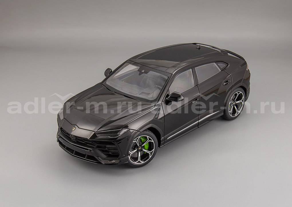 AUTOART 1:18 Lamborghini Urus (nero noctis) 79165