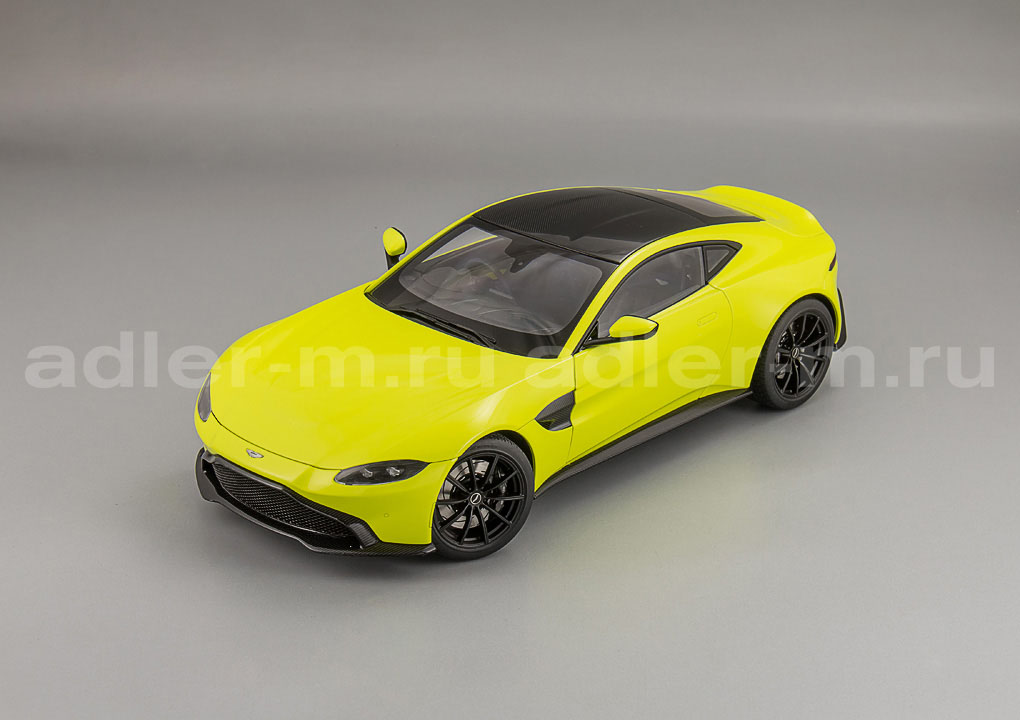 AUTOART 1:18 Aston Martin Vantage - 2019 (lime essence) 70279