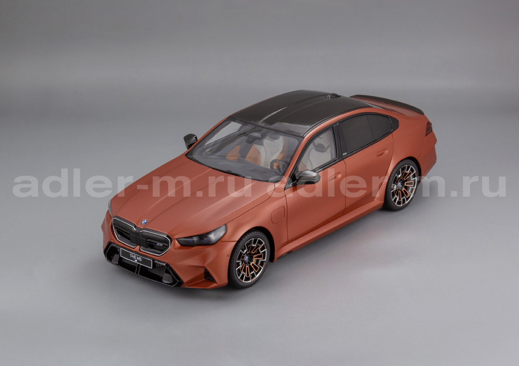 GT SPIRIT 1:18 BMW M5 Pebble Beach - 2025 GT966
