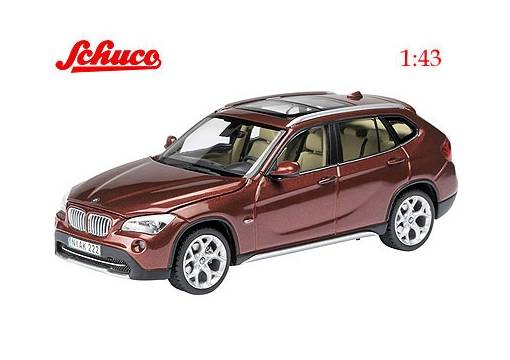 SCHUCO 1:43 BMW X1 (vermilionred) 45 071 9700