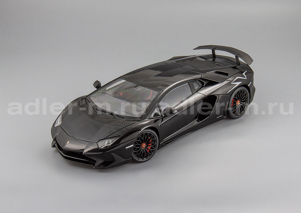 AUTOART 1:18 Lamborghini Aventador LP750-4 SV 2015 (gloss black) 74556