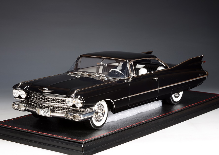 GLM + STAMP MODELS 1:18 Cadillac Coupe Deville - 1959 (black) STM1959604