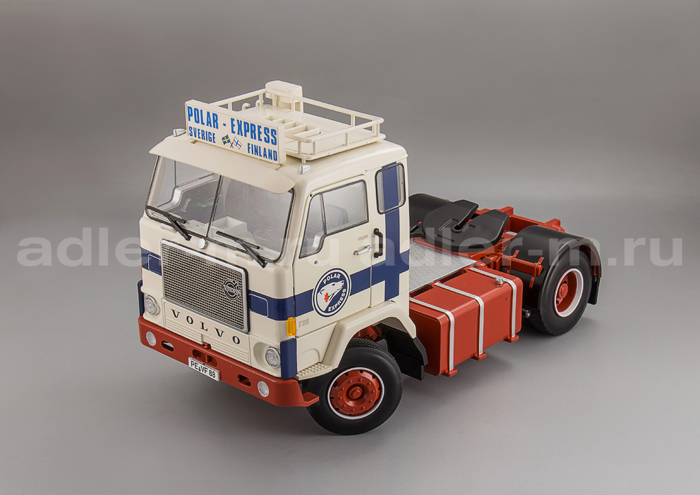 ROAD KINGS 1:18 Volvo F88 1965 "Polar Express" (white/blue/red) RK180063