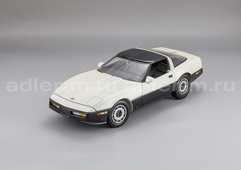 GREENLIGHT 1:18 Chevrolet Corvette C4 Malcolm Konner Commemorative Edition 1986 (black/ silver biege) 13632
