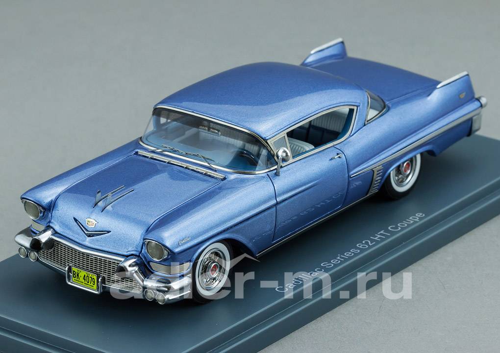 NEO 1:43 Cadillac Series 62 Hardtop Coupe (blue metallic) NEO44079
