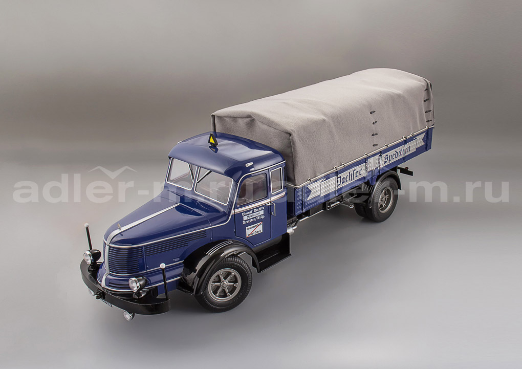 ROAD KINGS 1:18 Krupp Titan SWL 80 Canvas Top 1950-1954 Dachser (darkblue/black) RK180132