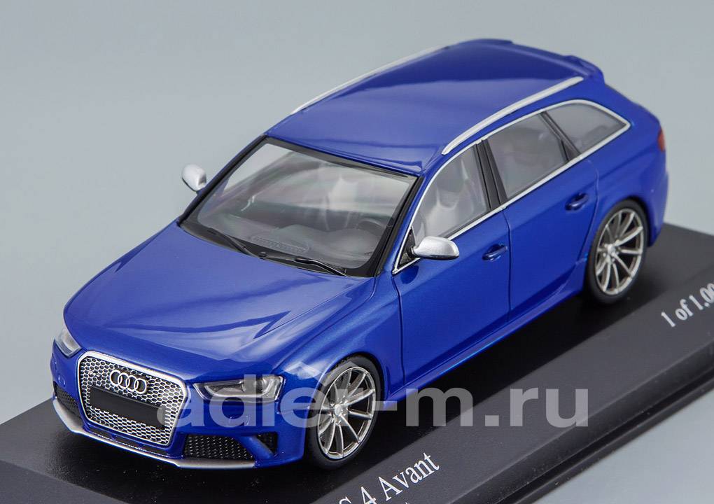 MINICHAMPS 1:43 Audi RS4 Avant 2012 (blue metallic) 410011110