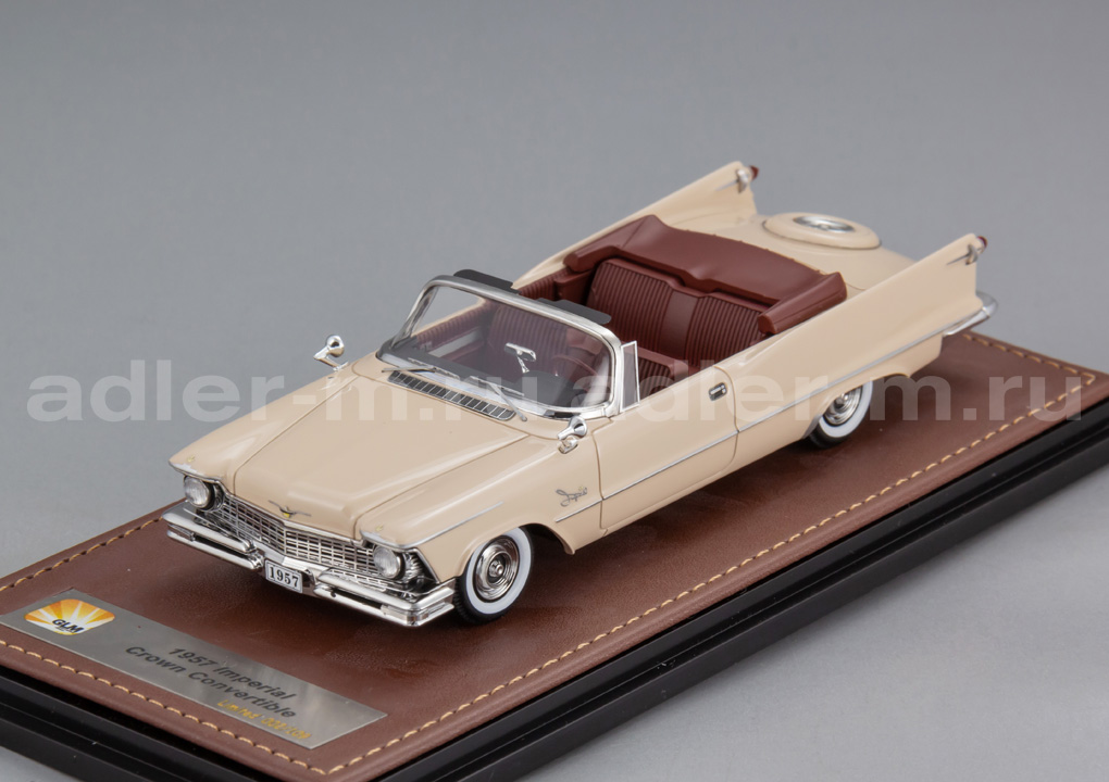 GLM + STAMP MODELS 1:43 Imperial Crown Convertible Open roof - 1957 (desert beige) GLM132201