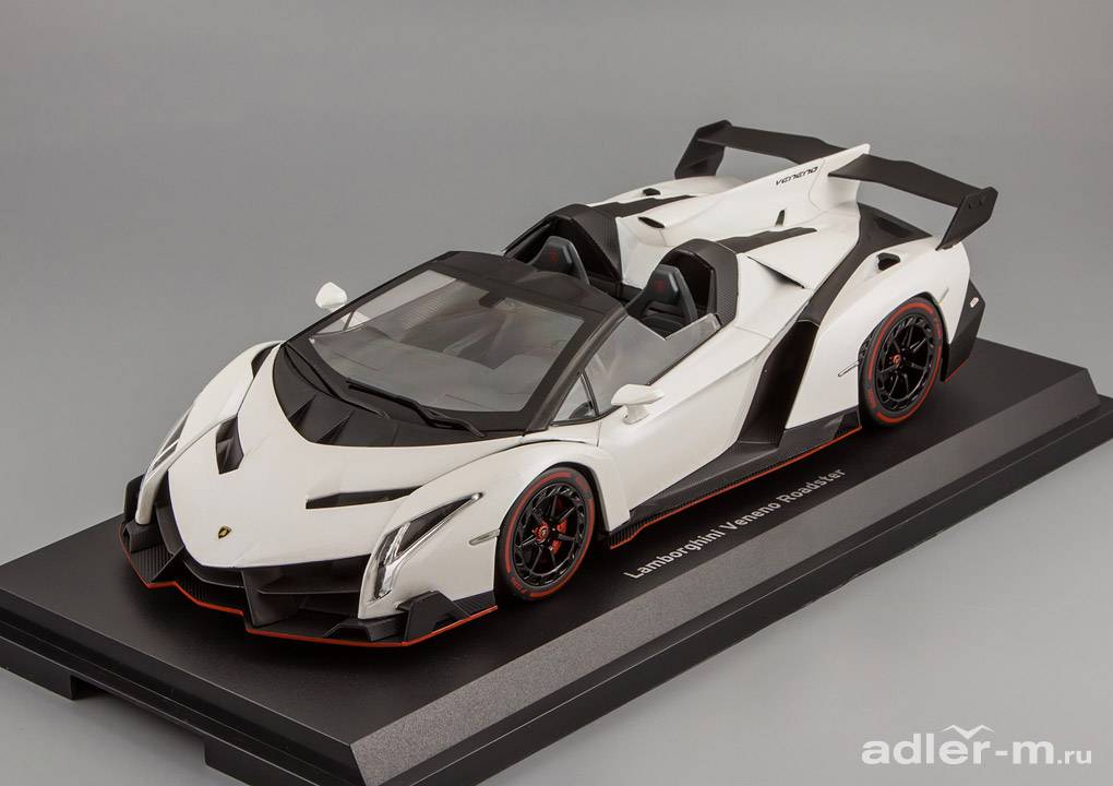 KYOSHO 1:18 Lamborghini Veneno Roadster (white / red line) C09502W