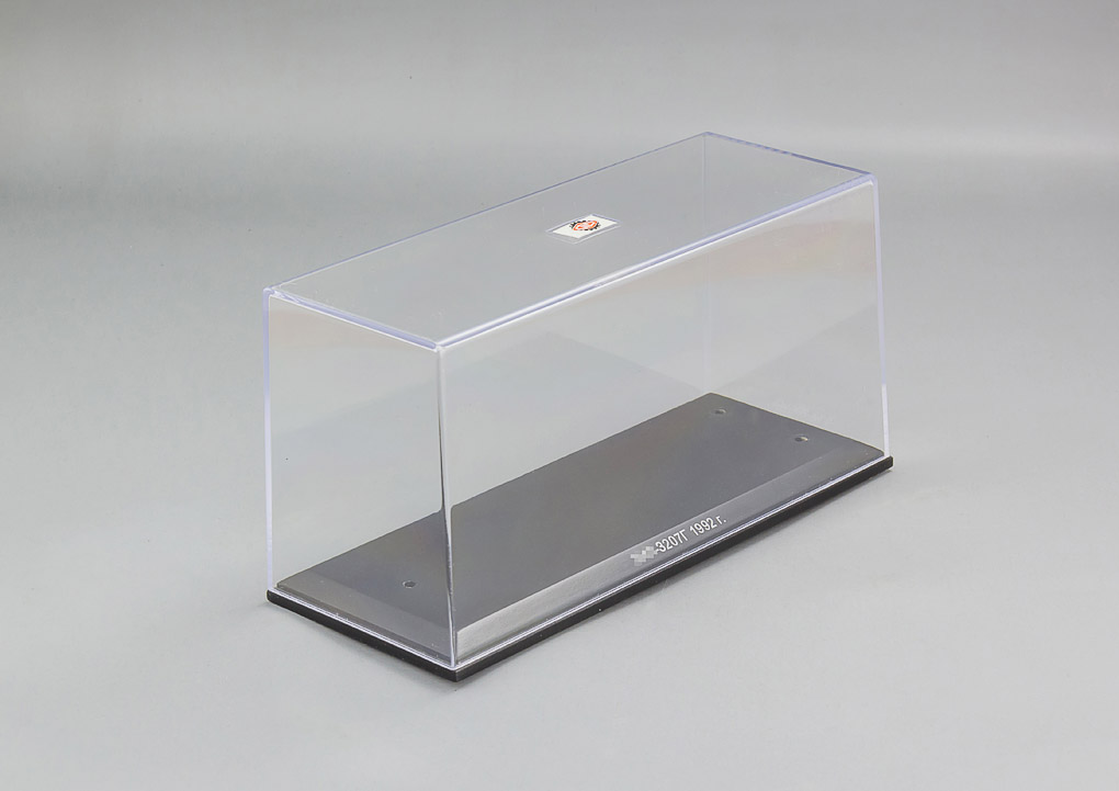 DIP MODELS  Б/у бокс (170*70*80 мм) с черной подставкой BOX-075