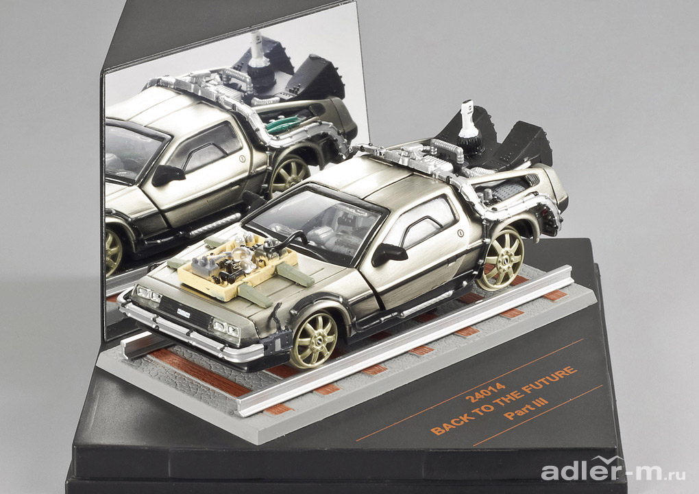 VITESSE 1:43 DeLorean DMC-12 Time Machine, Back to the Future III (Railroad version) 24014