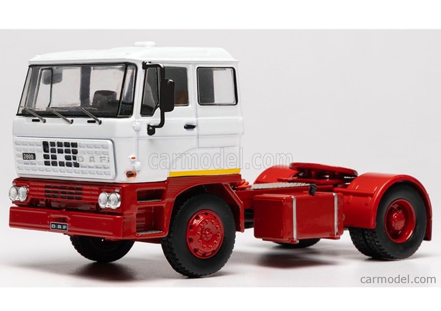 IXO 1:43 DAF 2800 - 1975 (white/red) TR246