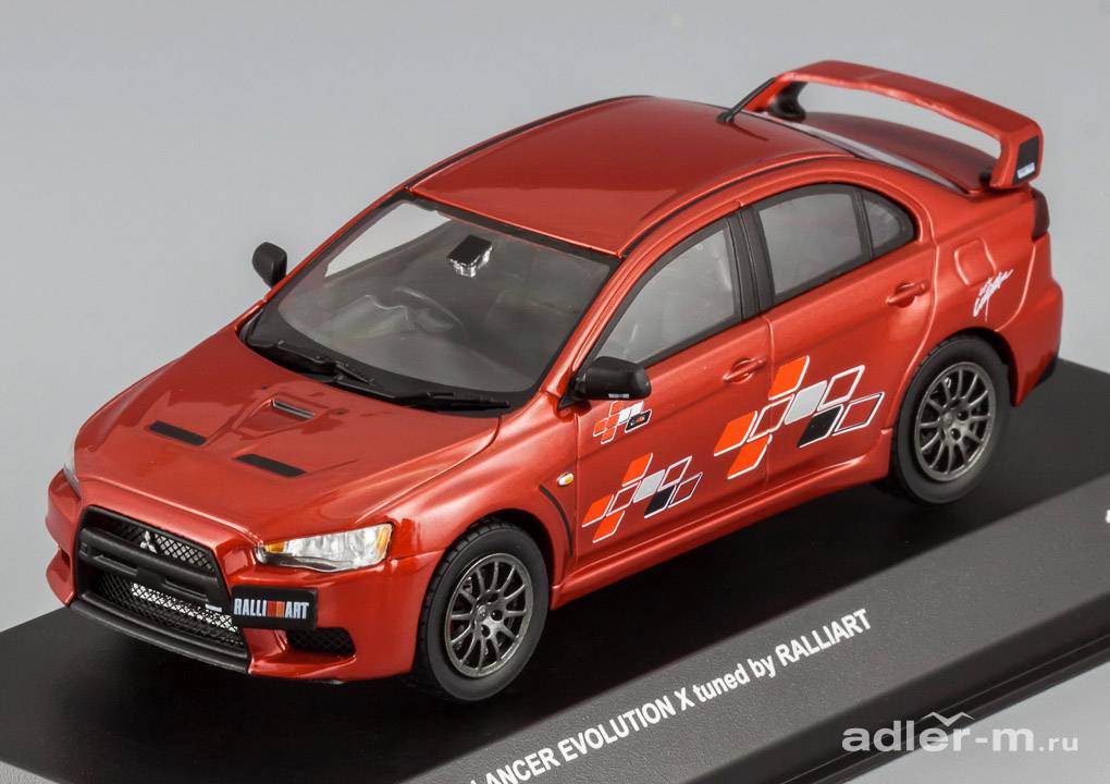KYOSHO 1:43 Mitsubishi Lancer Evolution X (тюнинг от Ralliart) (red metallic) 03493R