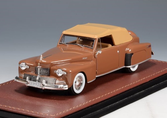 GLM + STAMP MODELS 1:43 Lincoln Continental Cabriolet Closed roof - 1942 (Chetwyn Beige) GLM100802