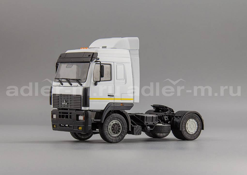 АВТОИСТОРИЯ 1:43 МАЗ 5440 седельный тягач 102668