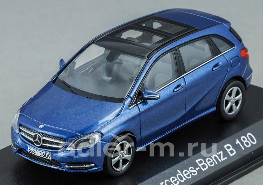 NOREV 1:43 Mercedes-Benz B180 (W246) 2011 (lotus blue metallic) 351330