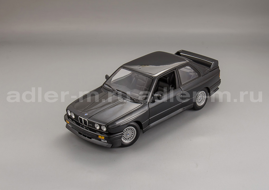 MINICHAMPS 1:18 BMW M3 (E30) - 1987 (black) 180020306