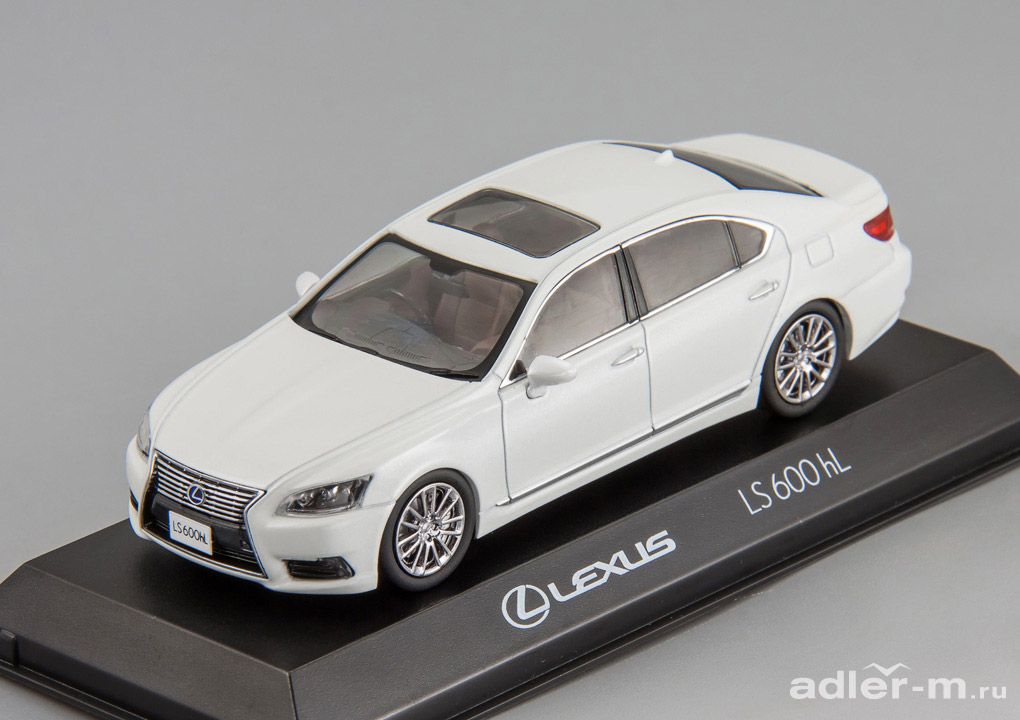 KYOSHO 1:43 Lexus LS600hL (white) 03647W