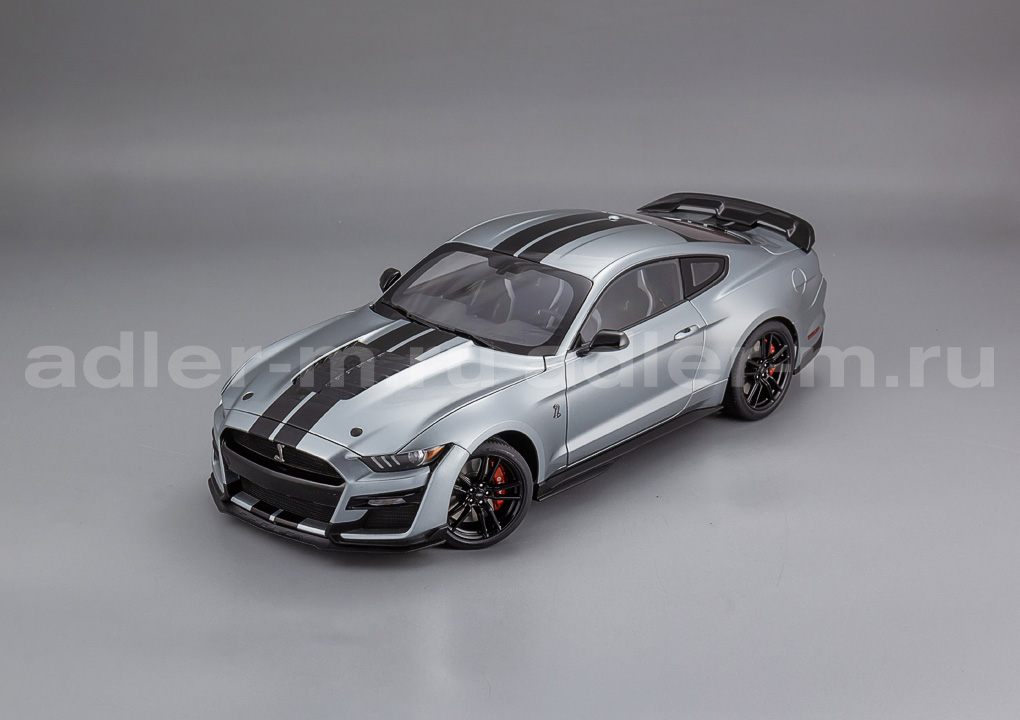 AUTOART 1:18 Ford Mustang Shelby GT500 (iconic silver) 73096