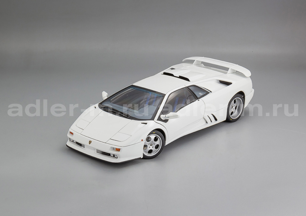 AUTOART 1:18 Lamborghini Diablo SE30 Jota (white) 79145