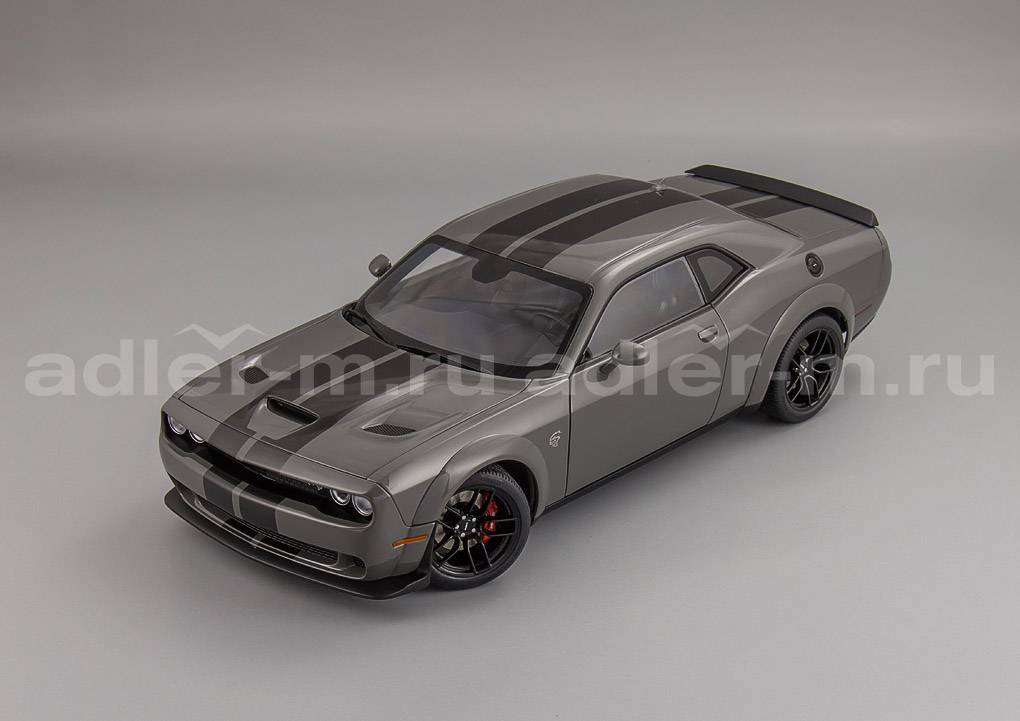 AUTOART 1:18 Dodge Challenger SRT Hellcat Widebody - 2018 (destroyer grey/dual gunmetal center stripes) 71738
