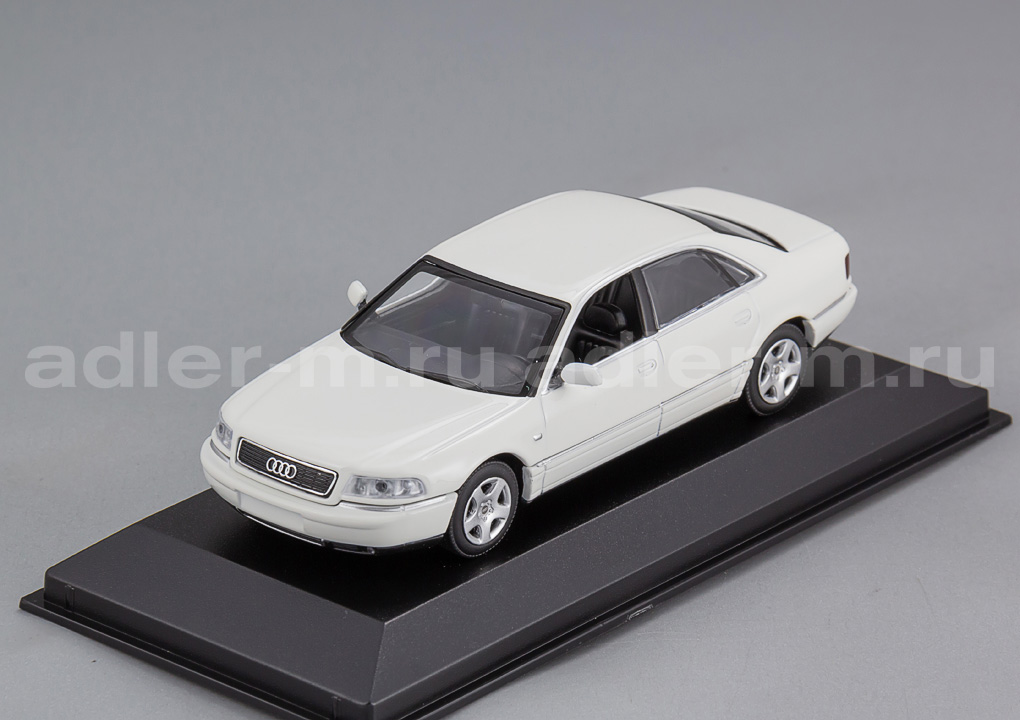 MINICHAMPS (MAXICHAMPS) 1:43 Audi A8 - 1999 (white) 940018801