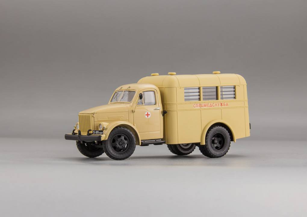 DIP MODELS 1:43 «АМ – 3» 1970 г. «Специальная Медицинская Служба» г. Ленинград 105118