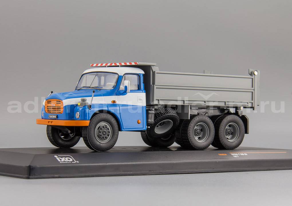 IXO 1:43 Tatra T 148S - Boosten - Kipper TRU034