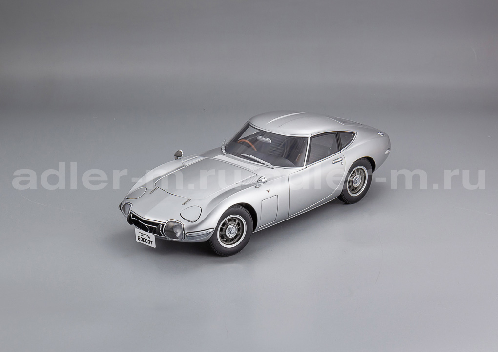 AUTOART 1:18 Toyota 2000GT - 1967 (silver) 79548