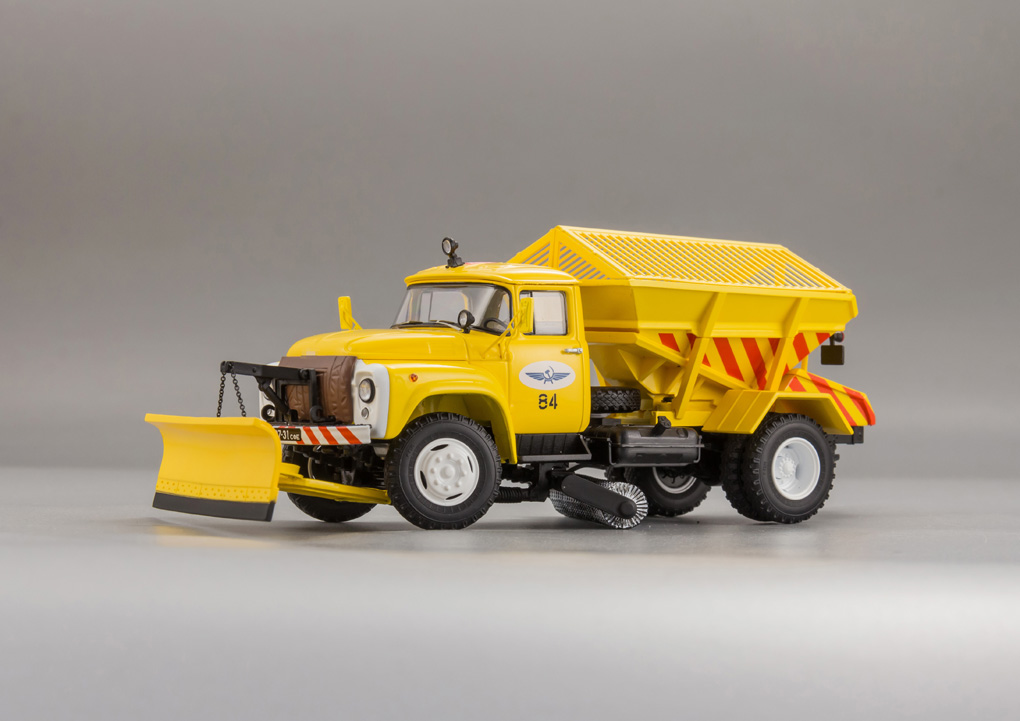 DIP MODELS 1:43 Пескоразбрасыватель «ПР-130» Свердловск Аэропорт «Кольцово» 1980-е гг. 113025