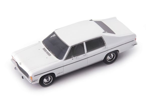 AUTOCULT 1:43 Opel Admiral B Hatchback Sedan (1972) (white) ATC60130
