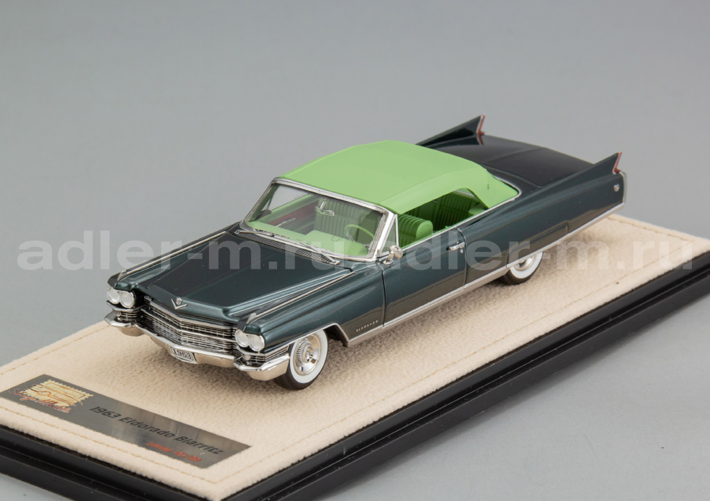 GLM + STAMP MODELS 1:43 Cadillac Eldorado Biarritz Closed roof - 1963 (Brewster green met.) STM63002