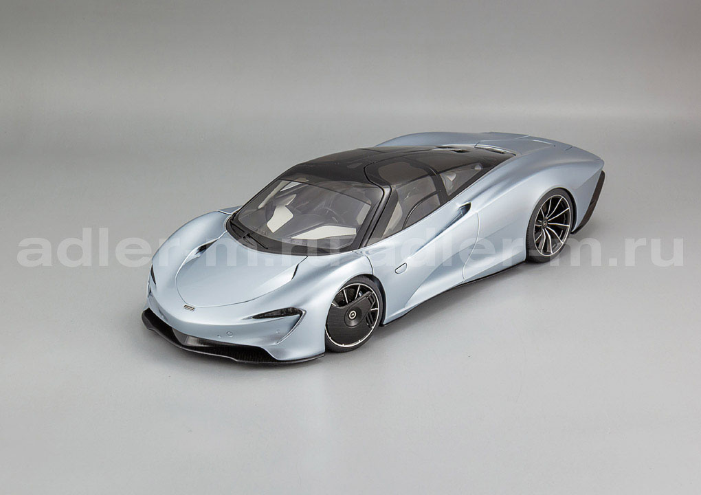 AUTOART 1:18 McLaren Speedtail (frozen blue) 76086