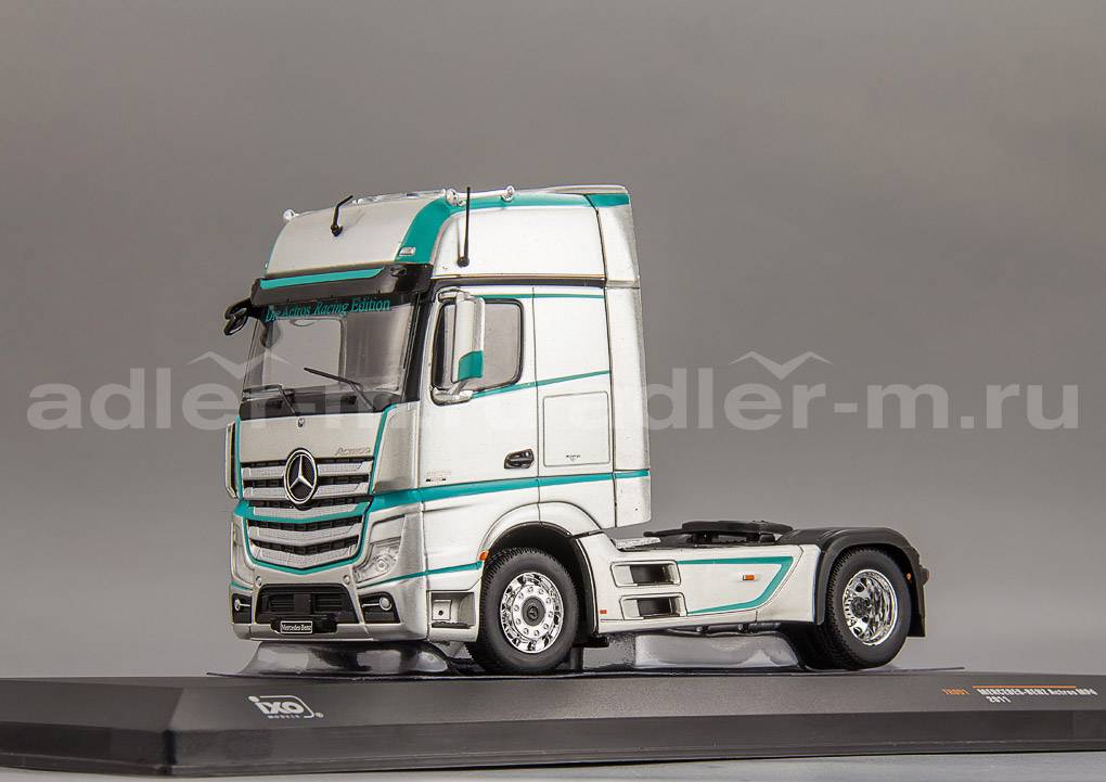 IXO 1:43 Mercedes-Benz Actros MP4 (silver) TR091