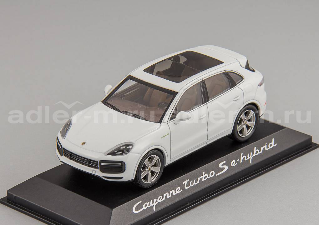 MINICHAMPS 1:43 Porsche Cayenne Turbo S e-hybrid (white) WAP0203140K