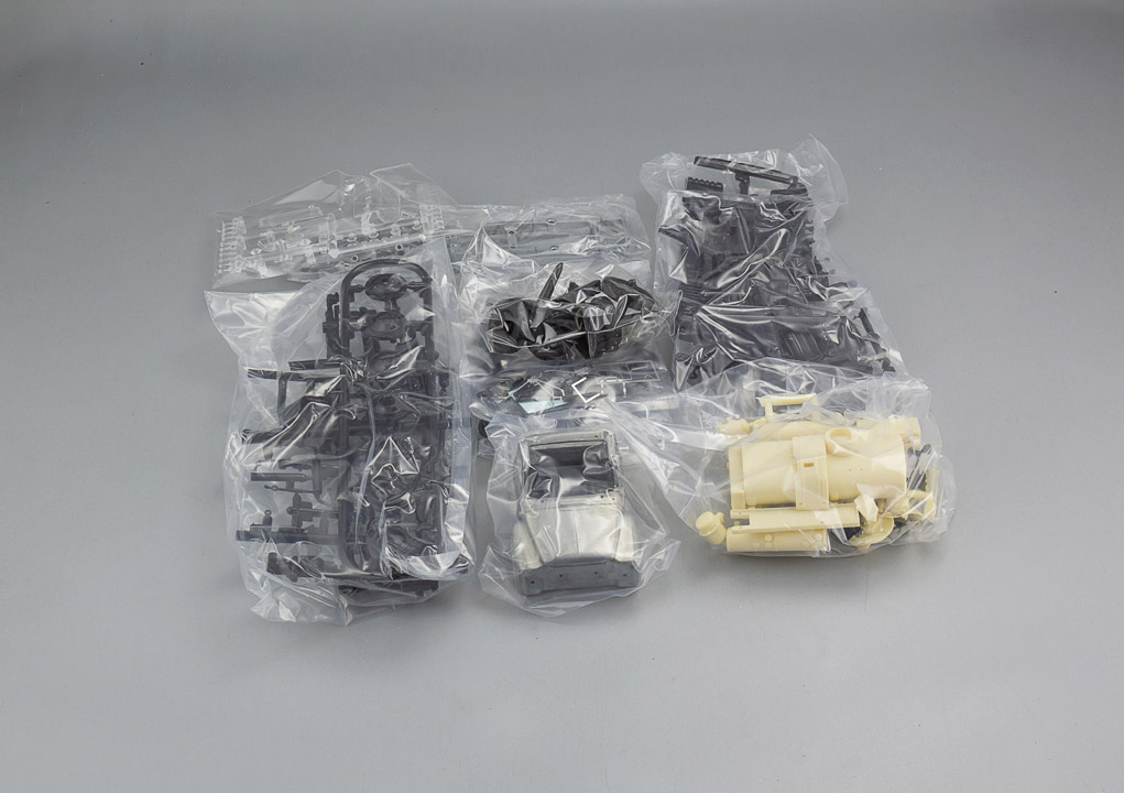 DIP MODELS 1:43 Набор деталей для сборки модели "МЗ-3607". С боксом 505203