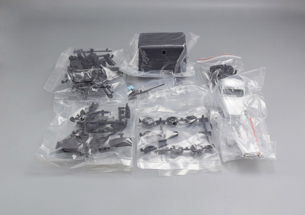 DIP MODELS 1:43 Набор деталей для сборки модели "Фургон "КИ-51". С боксом 505102