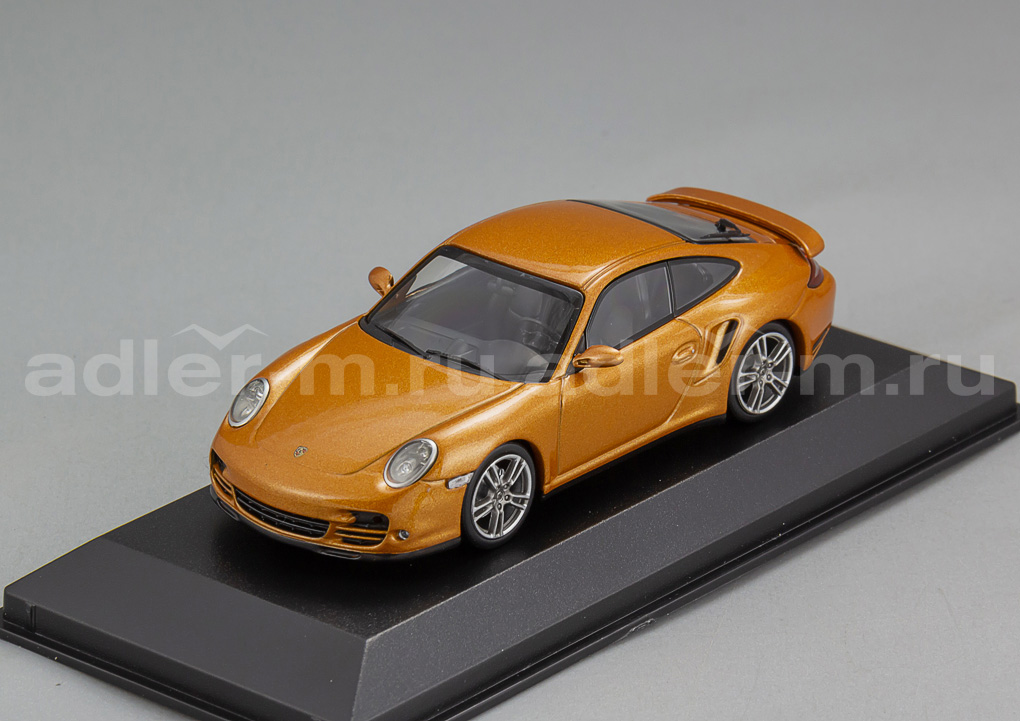 MINICHAMPS (MAXICHAMPS) 1:43 Porsche 911 Turbo – 2009 (gold) 940069011