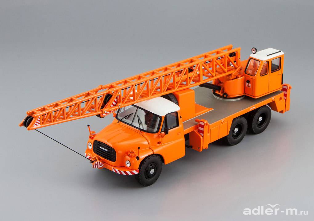 PREMIUM CLASSIXXS 1:43 Tatra T148 crane truck (orange) 12875