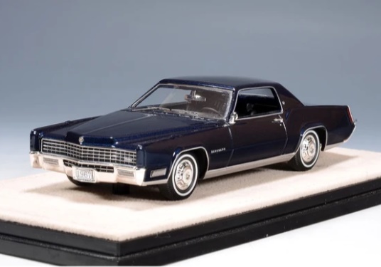 GLM + STAMP MODELS 1:43 Cadillac Fleetwood Eldorado - 1967 (Atlantis Firemist) STM67001