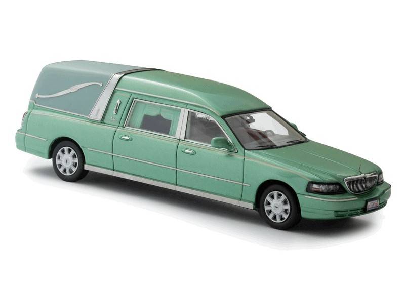 ESVAL MODELS 1:43 Lincoln Town Car Hearse by Eagle Coach Co. - 2009 (green) EMUS43022A