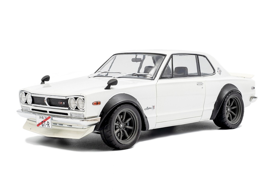 SOLIDO 1:18 Nissan Skyline (C10) HAKOSUKA (white) S1813001