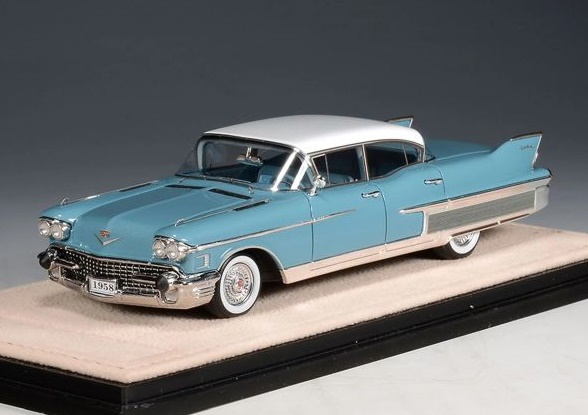 GLM + STAMP MODELS 1:43 Cadillac Fleetwood Sixty Special - 1958 (Somerset Blue with Alpine White) STM58204