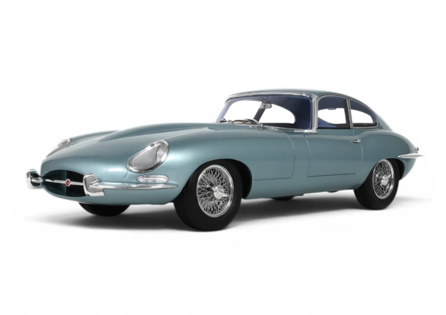GT SPIRIT 1:12 Jaguar E Type Series 1 - 1961 (opalescent silver blue) GT978