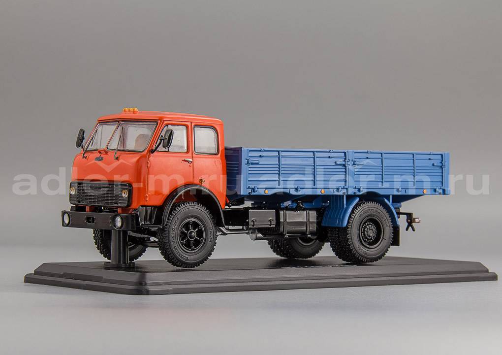 START SCALE MODELS (SSM) 1:43 МАЗ 5335 бортовой SSM1413