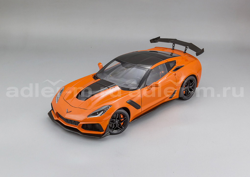 AUTOART 1:18 Chevrolet Corvette C7 ZR1 (sebring orange tintcoat) 71279