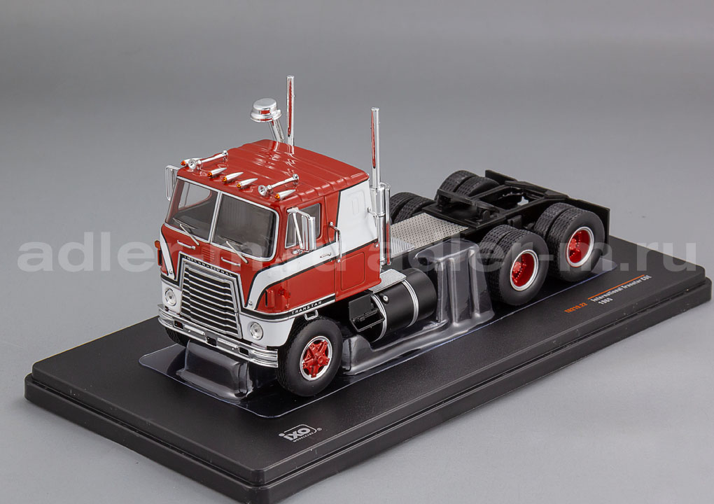 IXO 1:43 International Transtar COE - 1976 (red/white) TR219