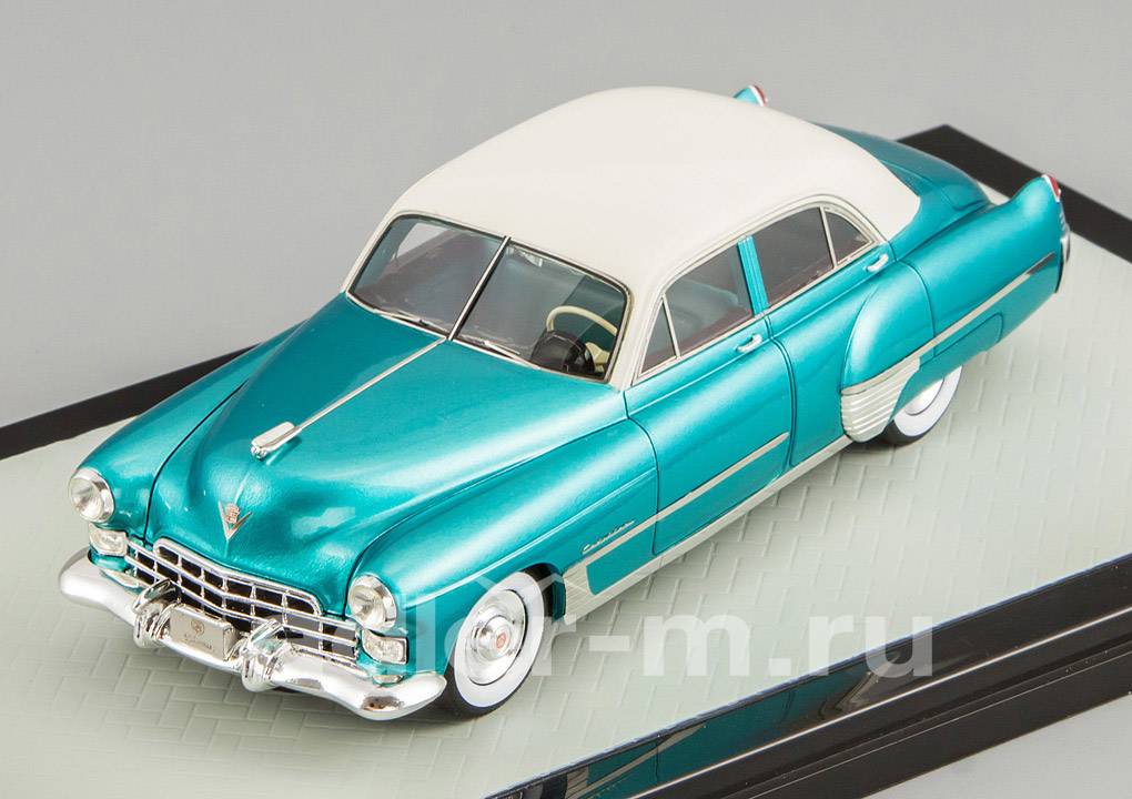 GLM 1:43 Cadillac Series 62 Sedan 1948 (turquise) GLM43101302