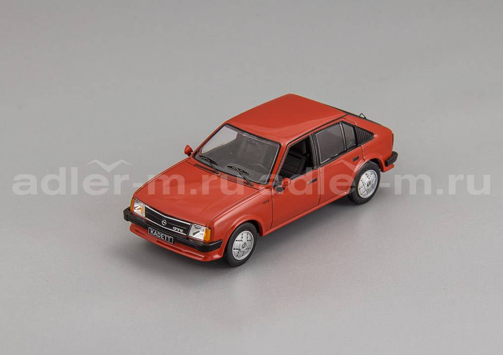 IXO 1:43 Opel Kadett D GT/E - 1983 (red) CLC382